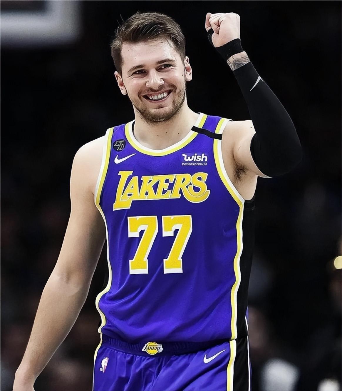 爱游戏官方体育下注平台包含东契奇在快船比赛中比分优势明显，出色防守引发热议！的词条