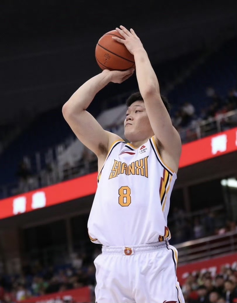 爱游戏官方体育下注平台包含费耶诺德训练开放日；关键时刻状态回暖引欢呼；CBA季后赛在即；医务组通报恢复的词条