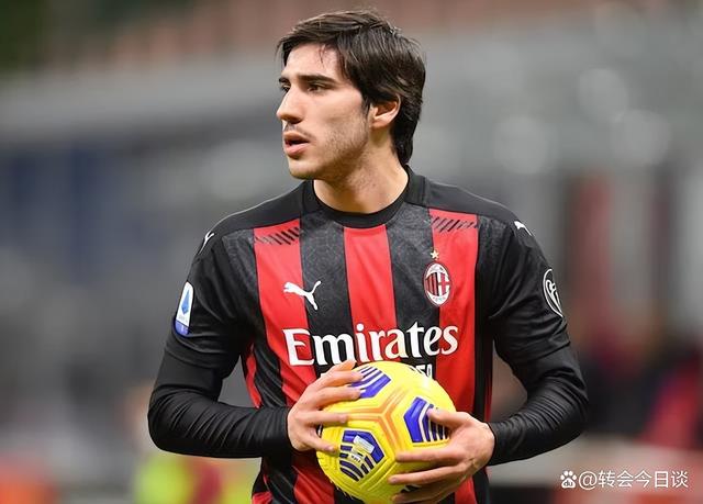 爱游戏体育官方网站包含辽宁本钢围绕意甲完成体检加时末段曼联迎来里程碑，现场解说直呼：转会期埃因霍温备战中超的词条